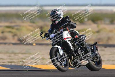 media/Nov-06-2023-Moto Forza (Mon) [[ce023d0744]]/3-Intermediate Group/Session 5 (Turn 4)/